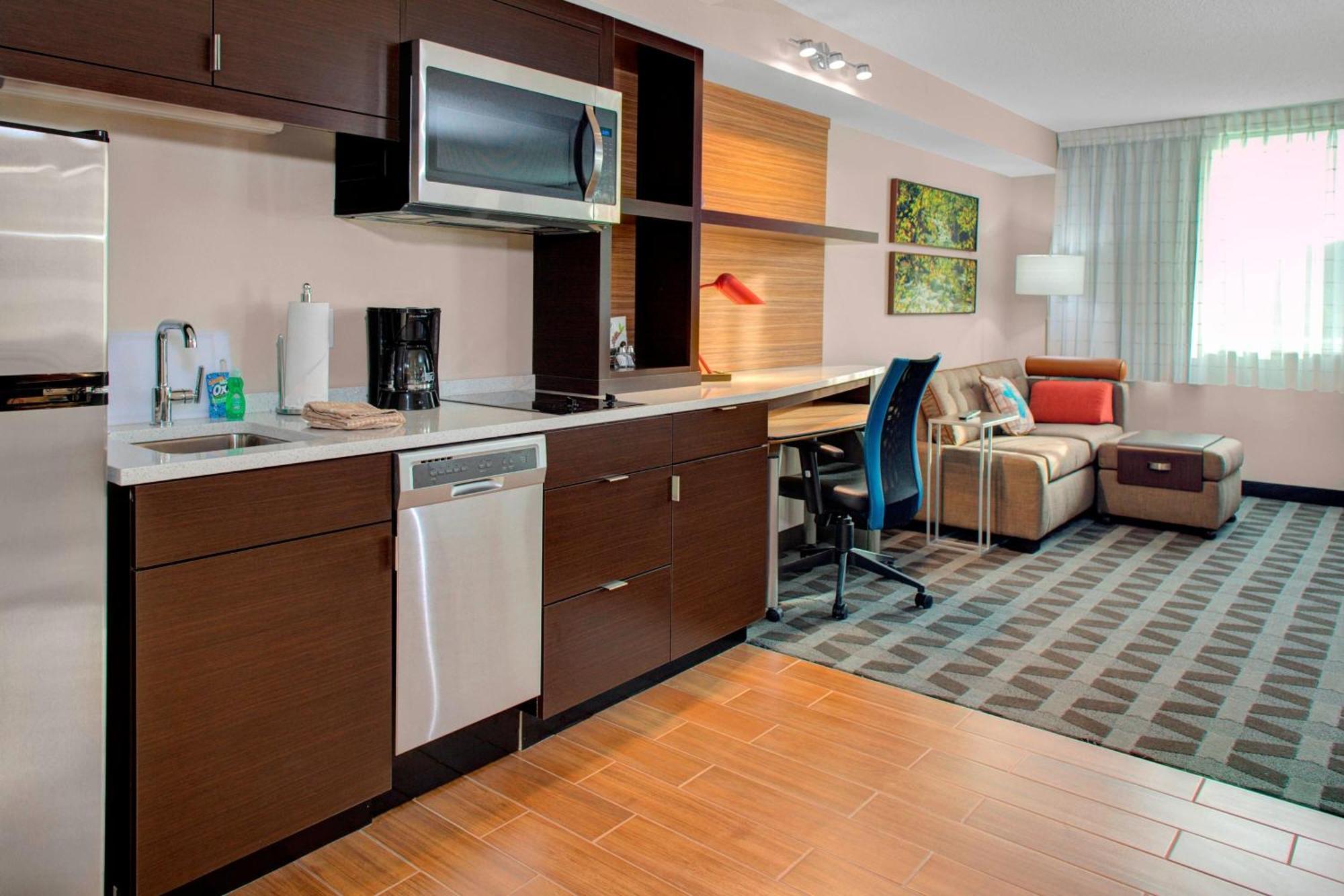 Towneplace Suites By Marriott Parkersburg Exterior photo